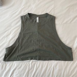 NWOT Lulu Lemon Cropped Muscle Tank